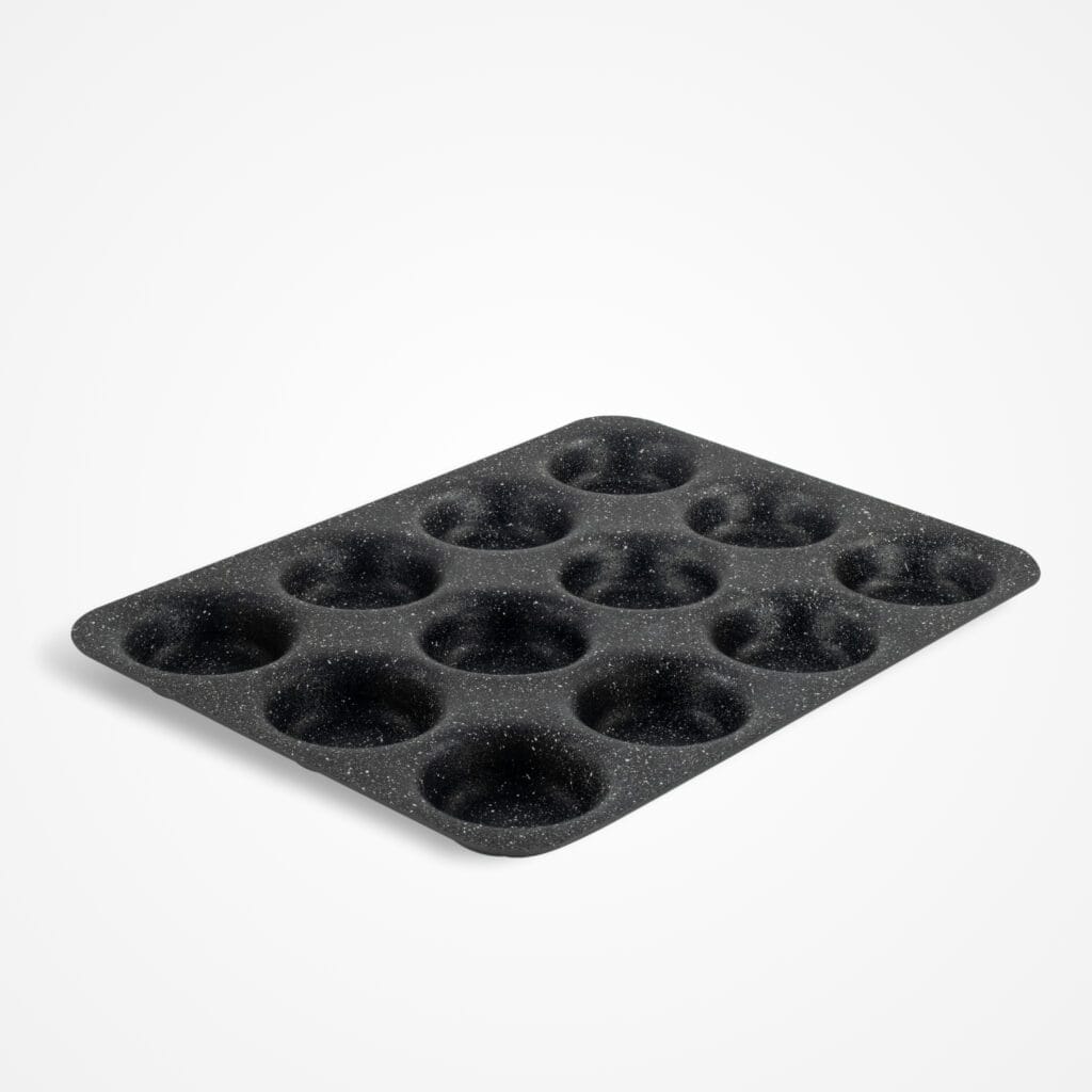 12-cup cupcake tray, ideal for baking cupcakes and muffins