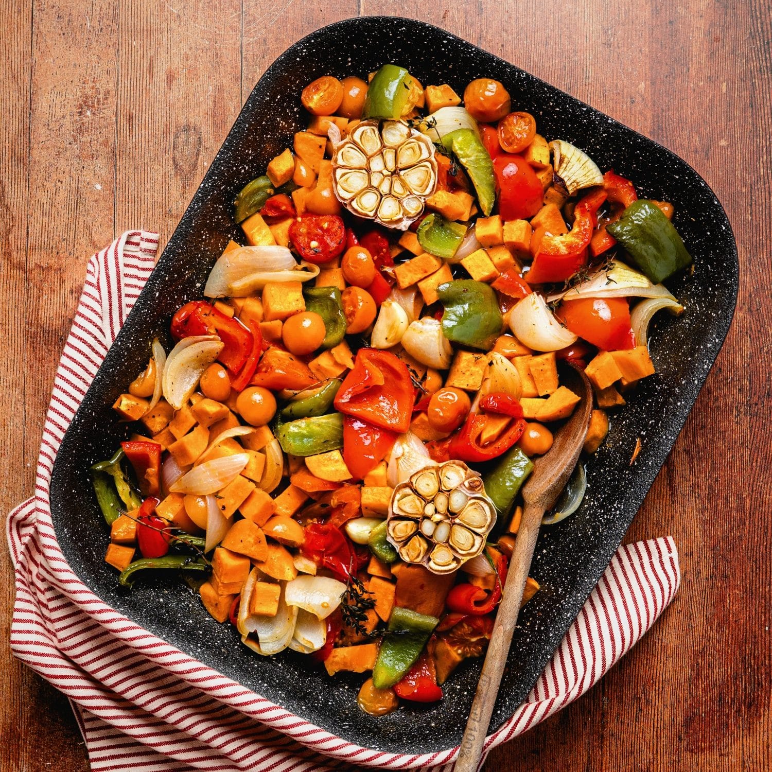 Dojo Non-Stick Roasting Trays for Meats and Vegetables