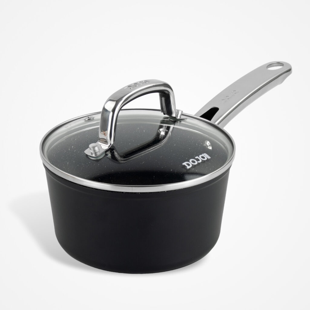 Dojo Hero Neverstick+ 16cm saucepan with lid, non-stick pan ideal for cooking smaller portions, sauces, vegetables, and soups.