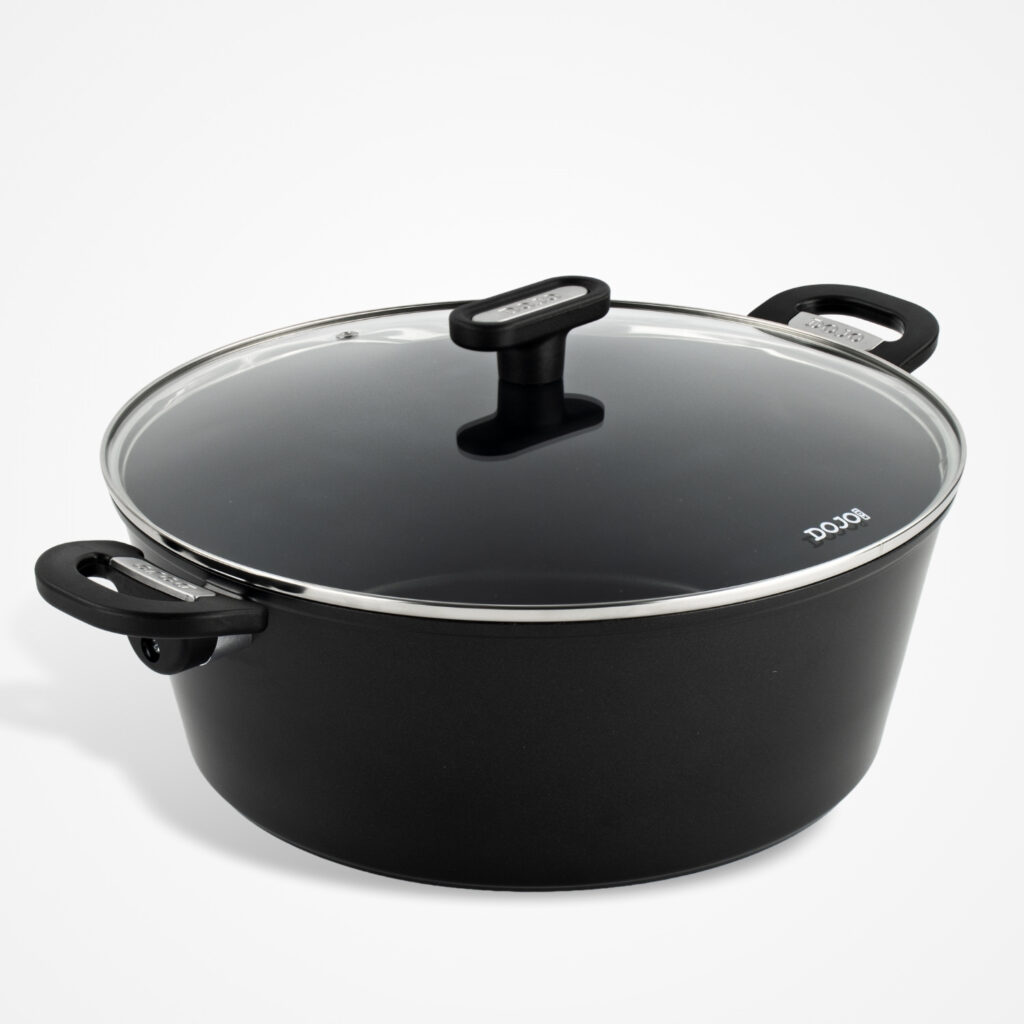 Dojo Kai 32cm stock pot with glass lid for batch cooking soups, casseroles and curries