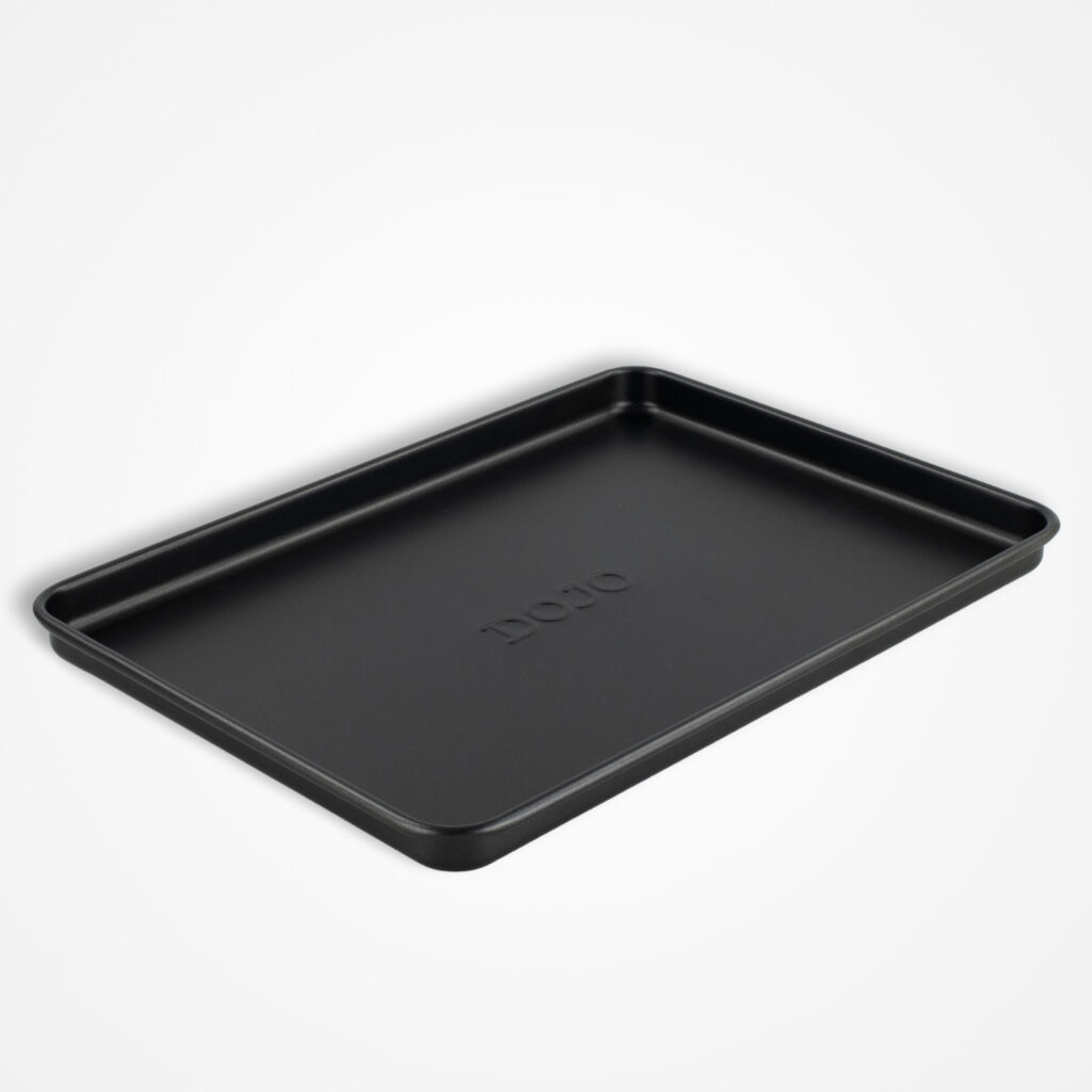 Dojo Kai 38cm baking tray for baking and roasting in the oven