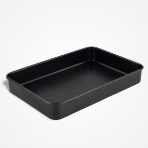 Dojo Kai 39cm roasting tray suitable for roasting meats, vegetables and other foods in the oven.